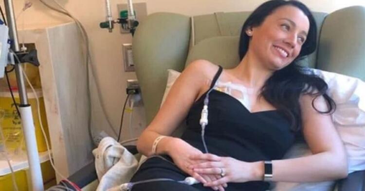 «Ο Καρκίνος Του Εντέρου Είναι Ύπουλος. Προσέξτε Αυτά Τα Σημάδια Γιατί Εγώ Την Πάτησα»