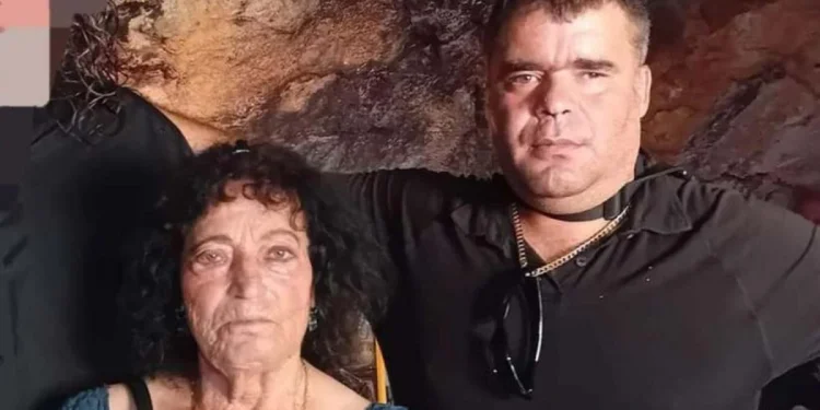 Θα το πάρει το κορίτσι! Ο 41χρονος βοσκός δεν αφήνει αστεφάνωτη την 82χρονη Παρασκιώ – «Στις 10 Σεπτεμβρίου παντρευόμαστε»