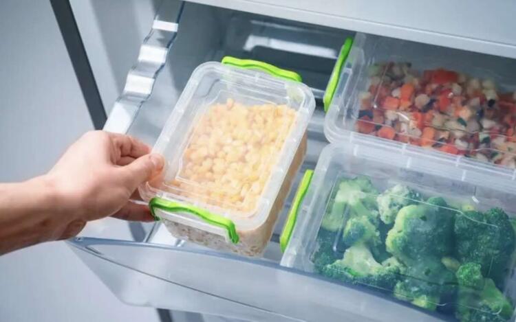Αλλαντίαση: Πότε το φαγητό από την κατάψυξη μπορεί να γίνει θανατηφόρο