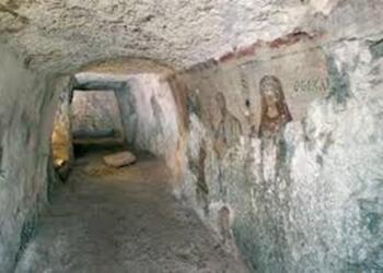 To Σπήλαιο Του Αγίου Παύλου: Εδώ Όπου Έφερε Ο Άγ.Ιωάννης Την Παναγία