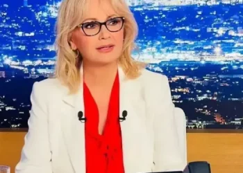 Αστυνομικός και πρώην υπηρέτης στην προσωπική φρουρά του Κωνσταντίνου Καραμανλή – Αυτός ήταν ο επί 22 χρόνια σύζυγος της Αγγελικής Νικολούλη[Φωτογραφίες]