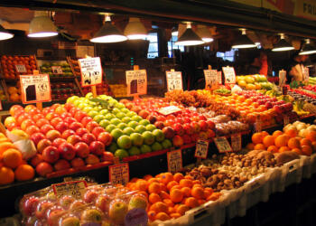 Ένα την ημέρα αpκεί: Το φpούτο «φάρμακο» που προστατεύει τη μνήμη και μειώνει τον κίνδuνο άνοιας