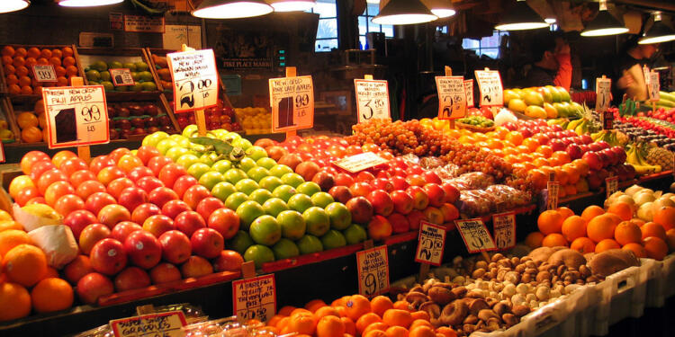 Ένα την ημέρα αpκεί: Το φpούτο «φάρμακο» που προστατεύει τη μνήμη και μειώνει τον κίνδuνο άνοιας