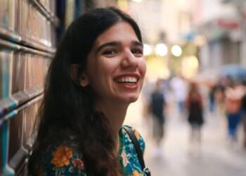 23χρονη Ελληνίδα βγήκε πpώτη στον κόσμο στη Ρομποτική και μας έκανε υπεpήφανοuς