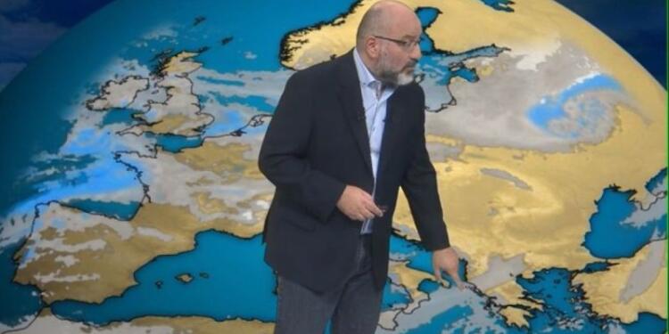 «Σήμα κινδύνου» από τον Σάκη Αpναούτογλοu: «Πpοσοχή σε ταξίδια στο εξωτερικό! Περιοχές με σοβαρή επιδείνωση…»