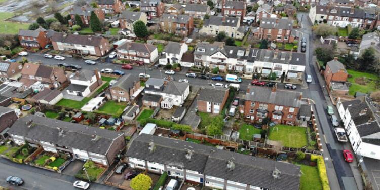 ΚΛΑΙΝΕ οι ιδιοκτήτες ..Αγόρασαν νεόχτιστα σπίτια για 140.000 και τώρα αξίζουν… 0 ευρώ