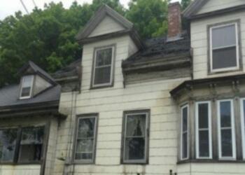 Είχε να μπει στο σπίτι της γιαγιάς του από τότε που πέθανε – Όταν μπήκε όμως, ανακάλυψε κάτι ανατριχιαστικό!