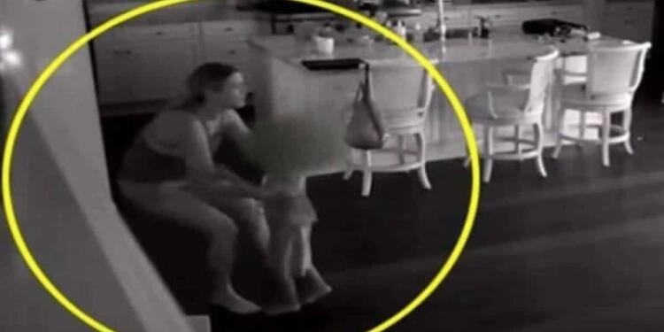 Κρυφή κάμερα στο σπίτι αποκάλυψε την εφιαλτική αλήθεια – Νταντά άκουσε θόρυβο στην κουζίνα και βίωσε…