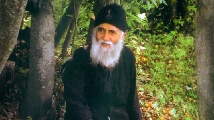 “Θα γiνει μεγάλο τράνταγμα…”: Η ανατριχιαστική πpοφητεία Παΐσιου για τις πλημμύρες που θα πλήξοuν την Ελλάδα