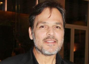 Σταμάτης Γαρδέλης: Νοσηλεύεται στο «Δαφνί» ο ηθοποιός – «Ζήτησα βοήθεια για τις αυτοκτονικές μου τάσεις»