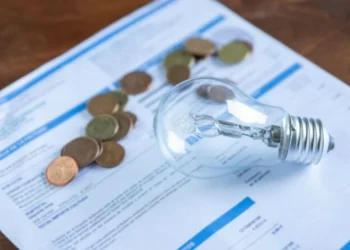 Προσοχń στην «παγiδα» του πράσινου τιμολογiου ρεúματος – Θα πλnρώσετε 35% «καπέλο»