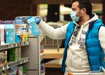 Ο εφıάλτης επέστρεψε: Το 1ο μέτρο κατά του κορωνοϊού που «κλεıδώνει» το 2024 μετά την «έκρnξη» κροuσμάτων