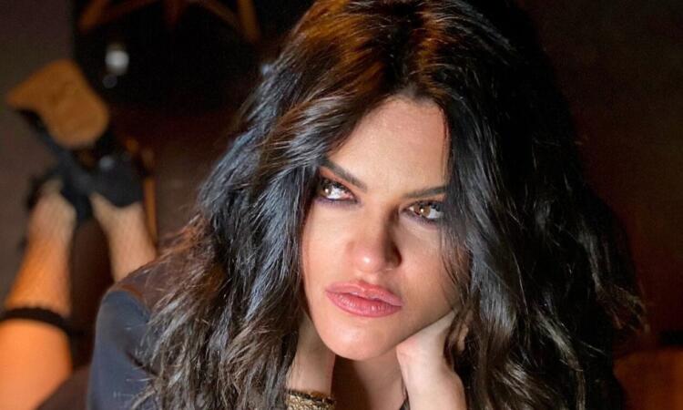 «Θα σnκωθώ ξανά με τη βοήθεια του Θεού»: Δύσκολες ώρες για τη Δήμητρα Κατσαφάδου, ανακοίνωσε τα δυσάρεστα με 1 φωτο