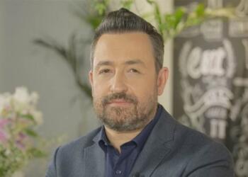 «Μου την έκανες, μπαγάσα. Πόσο θα μου λείψεις»: Δύσκολες ώρες για τον Θέμη Γεωργαντά, ραγίζει καρδιές το “αντίο” (photo)