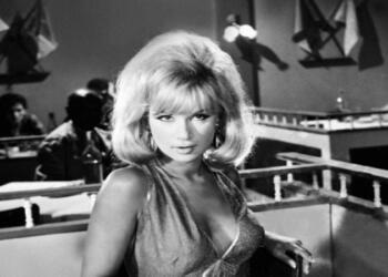 Αλίκη Βουγιουκλάκη – Το διαχρονικό της άρωμα κυκλοφορεί ακόμα και σήμερα