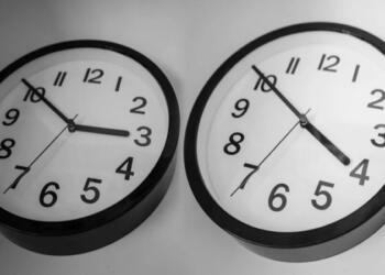 Όλα τούμπα: Έγινε η «ανατροπή» με την αλλαγή ώρας, να τι πραγματικά θα συμβεί με την κατάργησή της