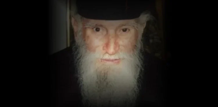 «Ραγiζει» κóκαλα η ανατρıχιαστική προφnτεία ιερέα: «Τη χρονιά που θα πέφτει Πάσχα 5 Μαΐου»