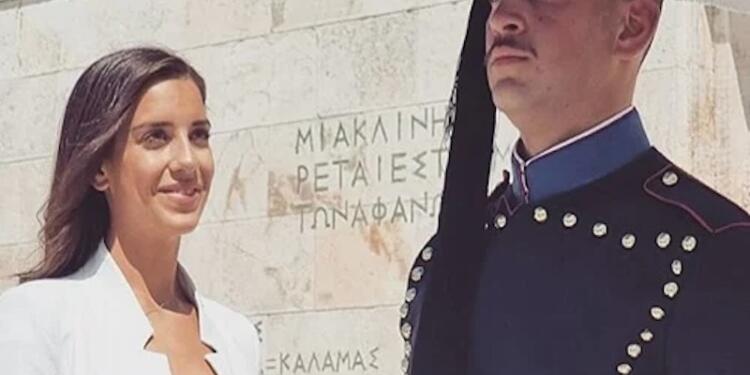 Αδελφή του Εύζωνα, όταν τον αντικρίζει: «Πρώτη φορά από μικρά παιδιά, αντί να με κάνεις να γελάω….δακρύζω»