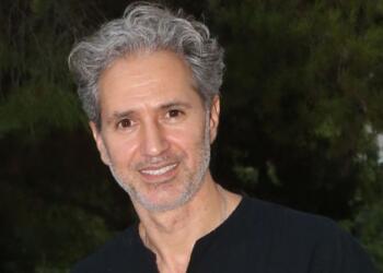 Κατερίνα Κόκοτα: Αυτή είναι η κούκλα σύζυγος του Δημήτρη Κόκοτα που στέκεται σαν «φύλακας άγγελος» στο πλευρό του