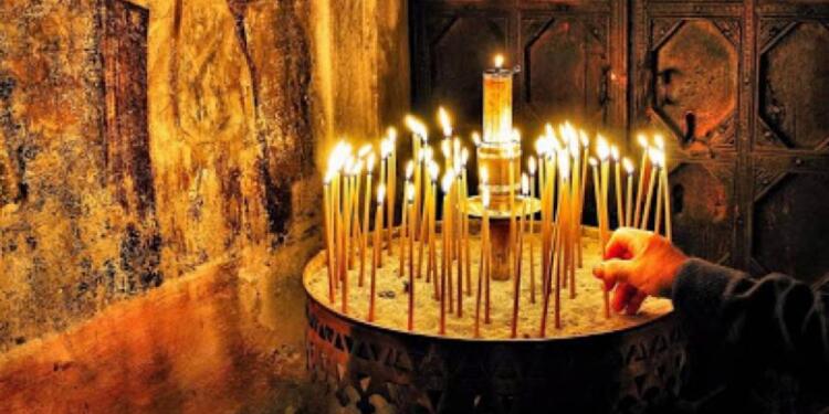 Κυριακή της Σταυροπροσκυνήσεως σήμερα – Τι γιορτάζουμε