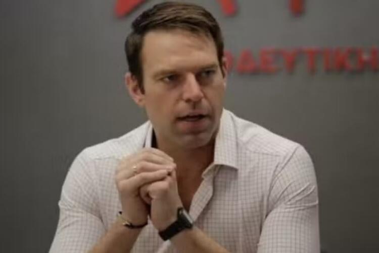 Ατρόμητος ο Κασσελάκης – Διέρρηξαν το γραφείο του και τους απάντησε γεμάτος θάρρος και τόλμη