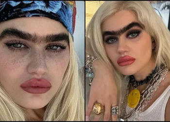 Η φαντασiωση των αντρών: Η Χατζηπαντελή έγινε ξανθία και οι γαμπροί σχηματίζουν ουρές