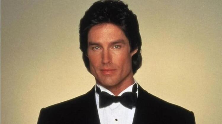 Στα 73 χωρίς πλαστικές και σωματαράς: Ο Ριτζ του «Τόλμη & Γοητεία» παραμένει το όνειρο κάθε γυναίκας