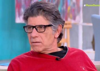 «Δηλητηριώδης» ο Γιάννης Μπέζος: «Αυτή βολεύεται με τη μετριότητα…»