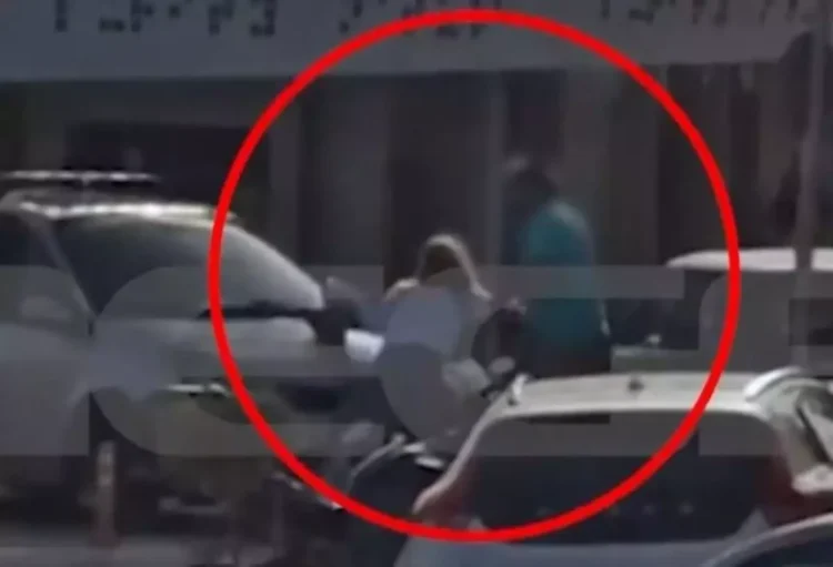 Κυκλοφόρησε το βίντεο-σοκ που δείχνει τον ξυλοδαρμό της Χριστίνας Παππά στη Γλυφάδα
