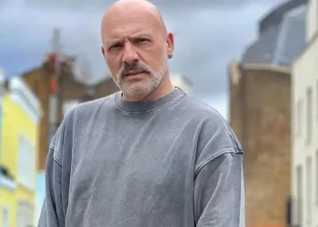 Δύσκολες ώρες για τον Νίκο Μουτσινά «Ήσουν η μεγαλύτερή μου σχέση, Εις το επανιδείν»: Ο σπαρακτικός αποχαιρετισμός του