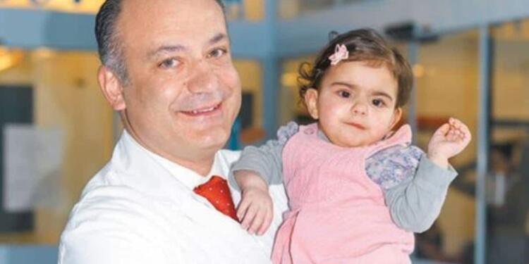 Αυξέντιος Καλαγκός: Ο Έλληνας παιδοκαρδιοχειρουργός που έχει σώσει αφιλοκερδώς, πάνω από 17.000 παιδάκια