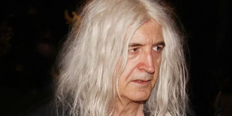 Nίκος Καρβέλας σε νέο βίντεο: «Είμαι από τους μεγαλύτερους οπαδούς της χριστιανικής θρησκείας»