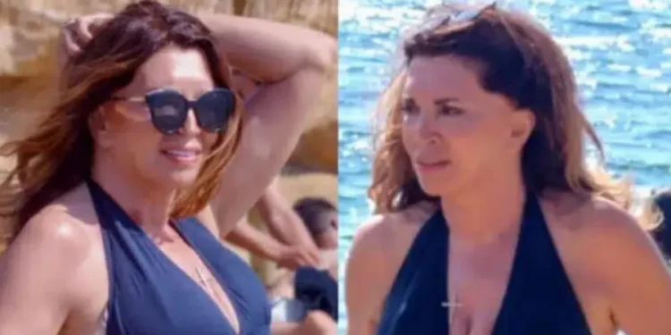 Με μαγιό, χωρίς ρετούς και φίλτρα: Η Μιμή Ντενίση στα 71 της, βάζει «κάτω» 40αρες