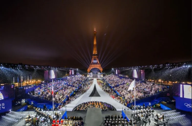 Παρίσι: «Κατέβασαν» το βίντεο με την τελετή έναρξης των Ολυμπιακών Αγώνων μετά τις αντιδράσεις