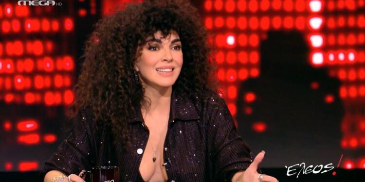 Σάστισαν όλοι βλέποντας την 50άρα Μαρία Σολωμού με μαγιό: «Είναι 25 και μας κοροϊδεύει» (photos)