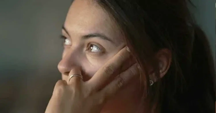 Πήγαμε να αγοράσουμε έπιπλα για το καινούριο σπίτι του γιου μου και η ακατάδεχτη νύφη μου δεν ήθελε να ακούσει τη γνώμη μου! Ο γιος μου λέει ότι έχω φοβερό γούστο! Τι να κάνω;