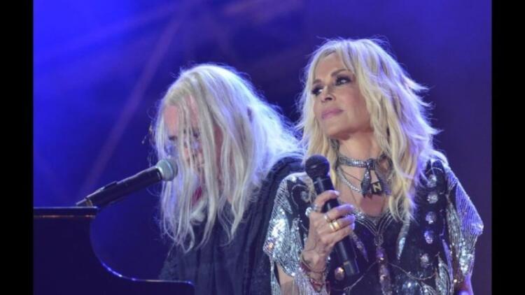 Μαθεύτηκε 30 χρόνια μετά: Γι’ αυτό πήραν διαζύγιο Άννα Βίσση και Νίκος Καρβέλας – «Έκλαιγα, αλλά κανείς δεν ήξερε» (Video)