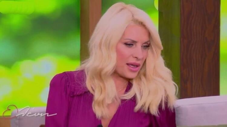 «Ερείπιο» η Ελένη Μενεγάκη: «Ήμουν 3 μηνών, δεν προχώρησε η εγκυμοσύνη…»