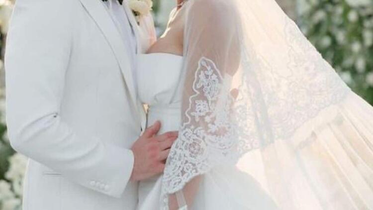Λαμπερός γάμος στη Μήλο: Πασίγνωστο ζευγάρι παντρεύτηκε κρυφά