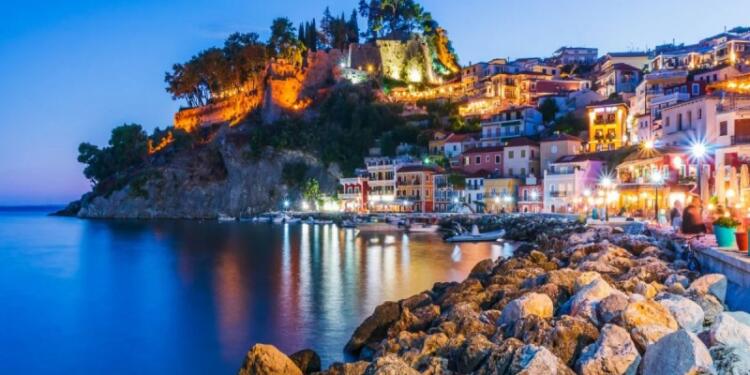 Η ριβιέρα της Ηπείρου: Το παραλιακό στολίδι που συνδυάζει θάλασσα και πράσινο