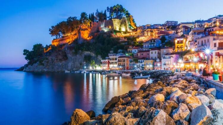 Η ριβιέρα της Ηπείρου: Το παραλιακό στολίδι που συνδυάζει θάλασσα και πράσινο