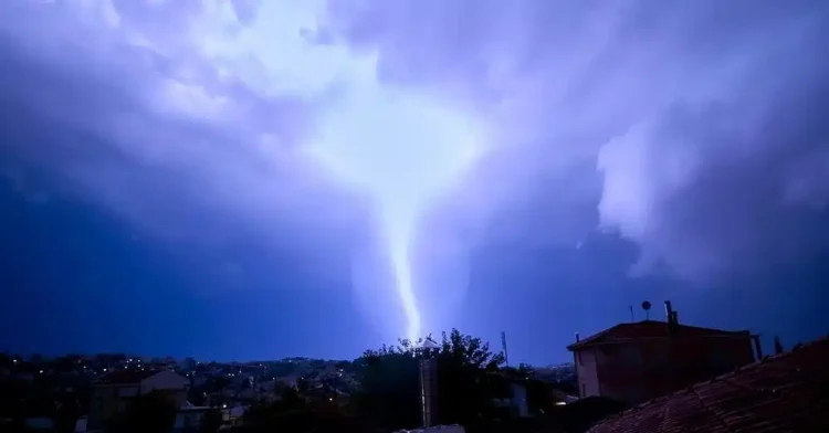 Καιρός: Έρχεται «Π» που βυθίζει τη χώρα σε βαθύ φθινόπωρο