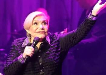 Nέες εξελίξεις για την Μαρινέλλα: Η κόρη της ζήτησε από τους γιατρούς να μην προχωρήσουν σε χειρουργείο