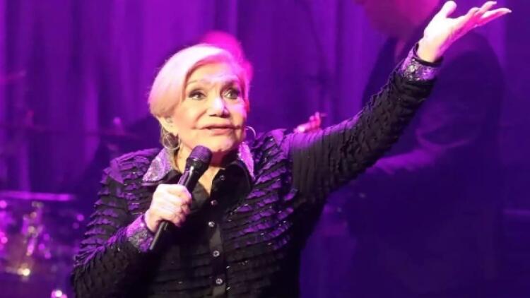 Nέες εξελίξεις για την Μαρινέλλα: Η κόρη της ζήτησε από τους γιατρούς να μην προχωρήσουν σε χειρουργείο