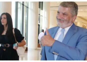 Γιώργος Πατούλης: Η πρώτη δημόσια εμφάνιση με την κατά 30 χρόνια μικρότερη σύντροφό του μετά την αποκάλυψη ότι θα γίνουν γονείς