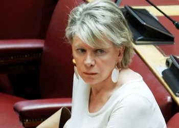 Σάλoς με την Έλενα Ακρίτα: Τα απαξιωτικά λόγια για τον γάμο της πριγκίπισσας Θεοδώρας