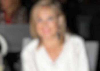 Πασίγνωστη Ελληνίδα παραδέχεται: «Κουβαλούσα φρούτα στην Αθήνα και μετά παντρεύτηκα έναν από τους πιο πλούσιους Έλληνες»