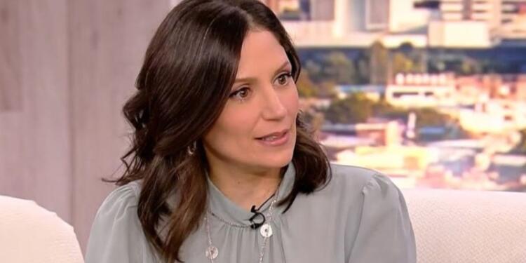 Άννα, 44 ετών: «Είμαι ζωντοχńρα, έκανα σχέσn με παντρεμένο αλλά αuτός δεν παiρνει διαζúγιο. Τι να κάνω;» (video)