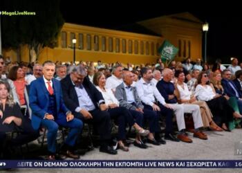 «Νίκο ξύπνα τον Βενιζέλο»: Ο Ευαγγελάτος… πήγε στον εορτασμό των 50 χρόνων του ΠΑΣΟΚ και «γκρέμισε» ξανά το Twitter