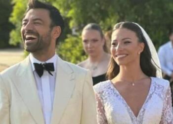 Βίος ανθόσπαρτος: Παντρεύτηκε ο Ανδρέας Γεωργίου την Σιμώνη Χιστοδούλου – To εντυπωσιακό νυφικό (photo)